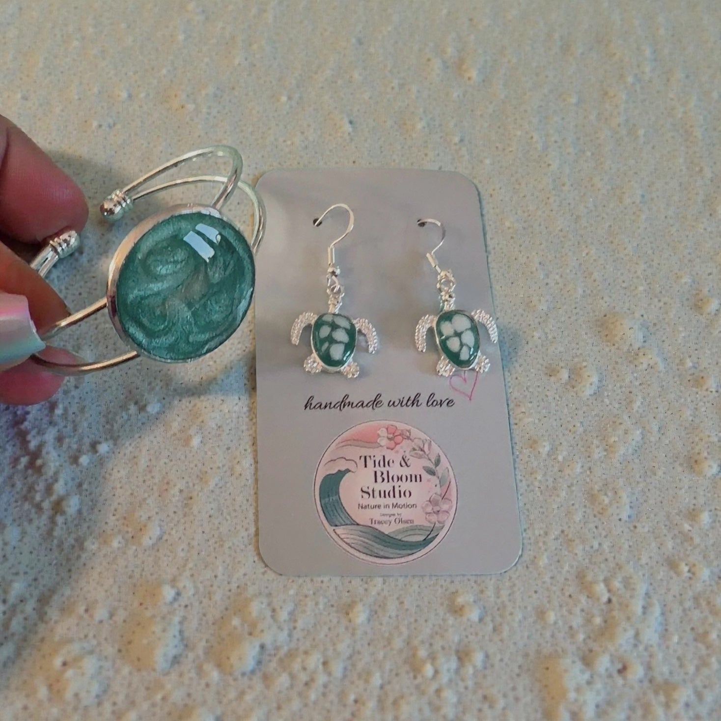 Green Turtle Dangles with Bracelet